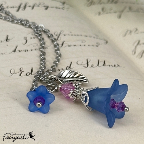 Halskette "Feenlaterne" - dunkelblau/violett - Glücksbringer mit nachtleuchtender Perle