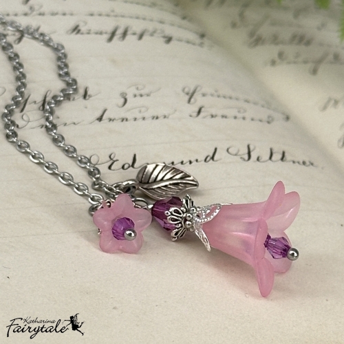 Halskette "Feenlaterne" - rosa/beere - Glücksbringer mit nachtleuchtender Perle