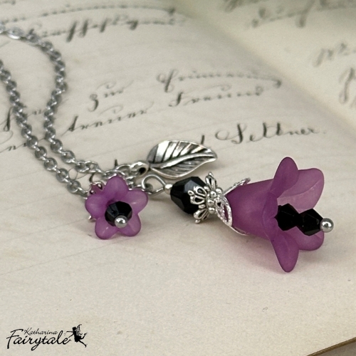 Halskette "Feenlaterne" - violett/schwarz - Glücksbringer mit nachtleuchtender Perle