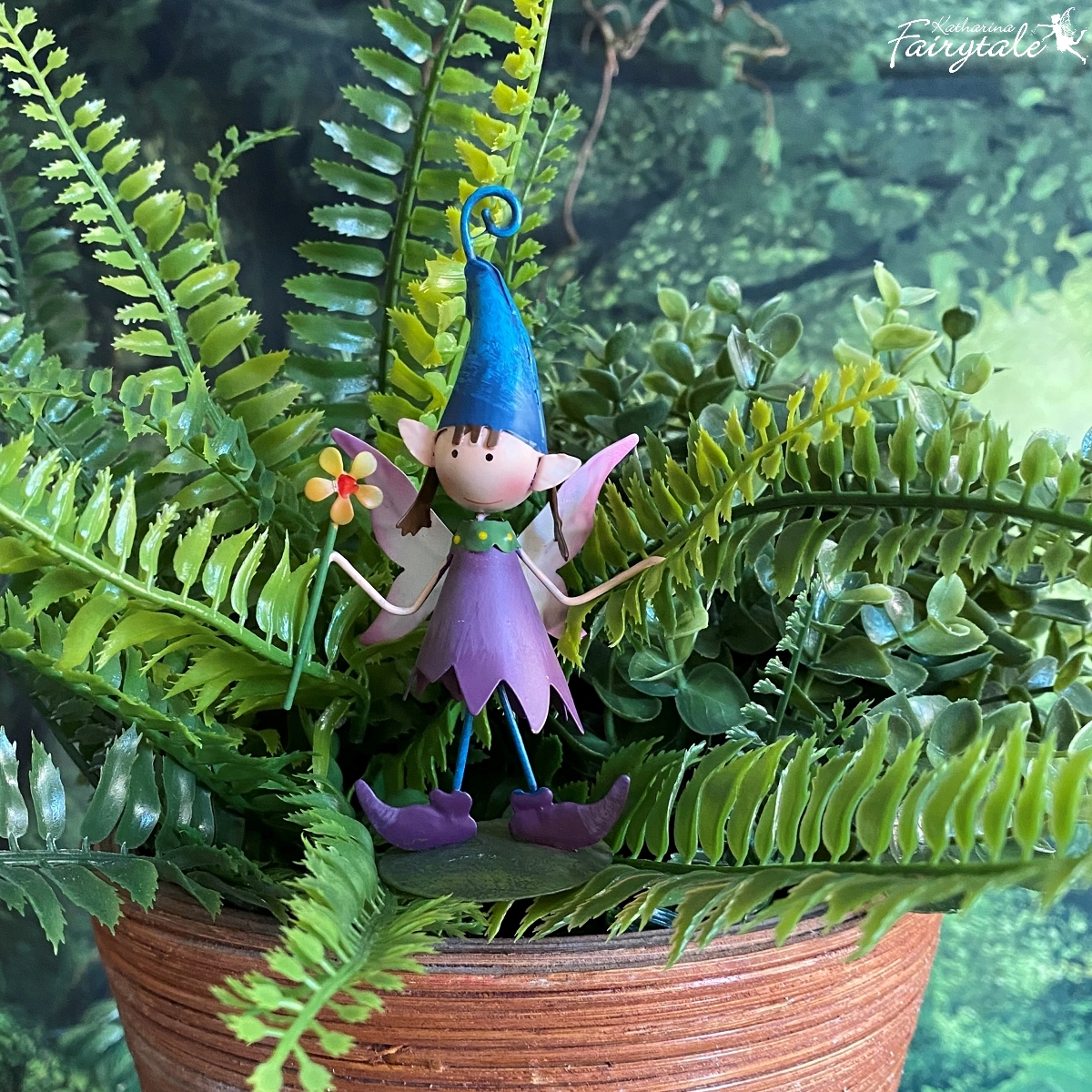 Pixie Jule mit Blume - 13cm - Figur Feengarten Zubehör Garten Deko