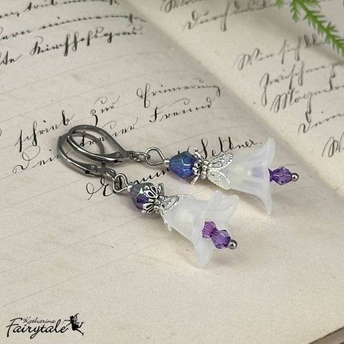 weiß Ohrhänger mit lila Perle Schmuck Geschenk Feenschmuck zauberhaft